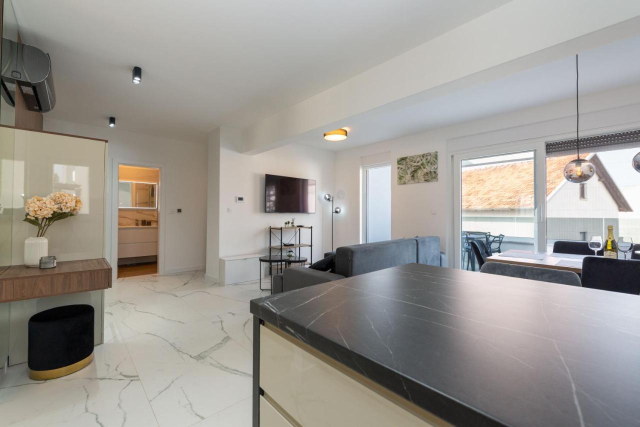Apartman Sea Breeze Zadar Exteriör bild